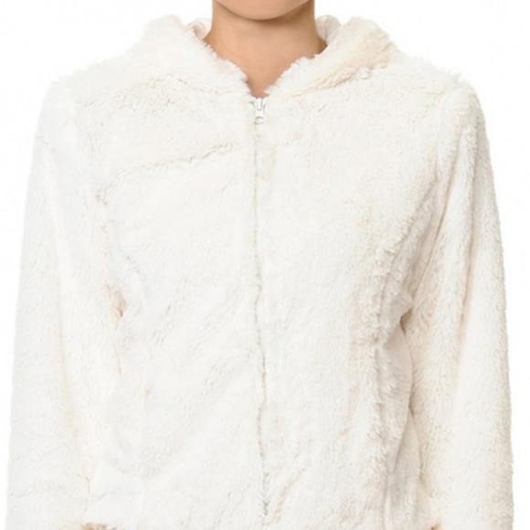 NEW Soft Faux Fur Bomber Jacket - Picture 4 of 4